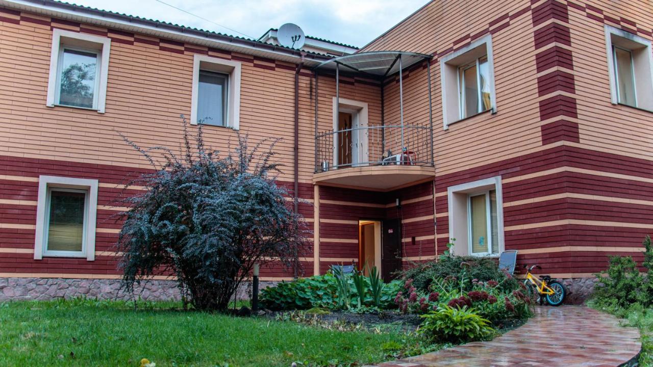 Arcobaleno Home Kiev Buitenkant foto
