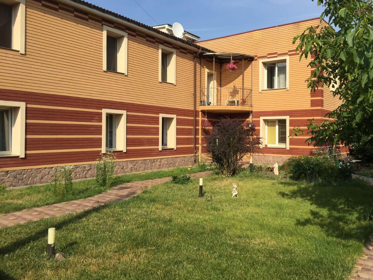 Arcobaleno Home Kiev Buitenkant foto